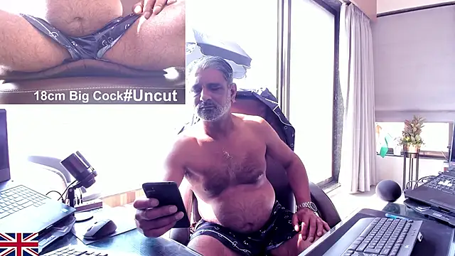 OnlineBossUK online show from January 9, 2026, 6:09 am