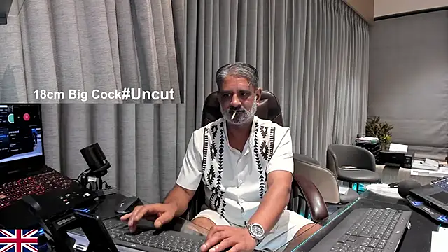 OnlineBossUK online show from April 18, 2026, 5:37 pm