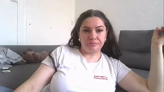 Snapshot of Squirtlady38 chatting on October 10, 2025, 11:55 am Squirtlady38 online show from October 10, 2025, 11:55 am