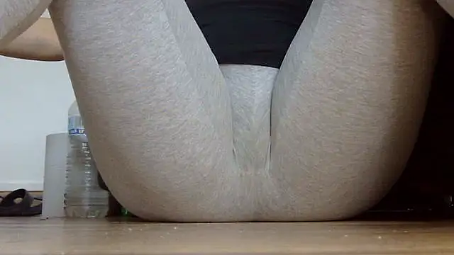 Snapshot of Squirtlady38 chatting on September 30, 2025, 1:06 pm Squirtlady38 online show from September 30, 2025, 1:06 pm