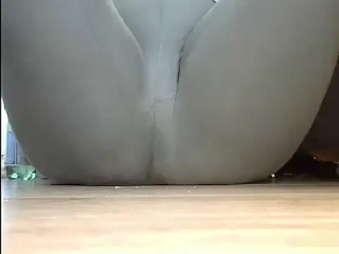 Snapshot of Squirtlady38 chatting on March 18, 2025, 1:23 pm Squirtlady38 online show from March 18, 2025, 1:23 pm