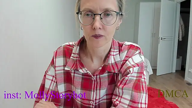 Snapshot of angelmommu chatting on November 23, 2025, 6:56 am angelmommu online show from November 23, 2025, 6:56 am