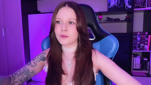 Snapshot of jasminevine chatting on June 17, 2026, 3:22 pm jasminevine online show from June 17, 2026, 3:22 pm