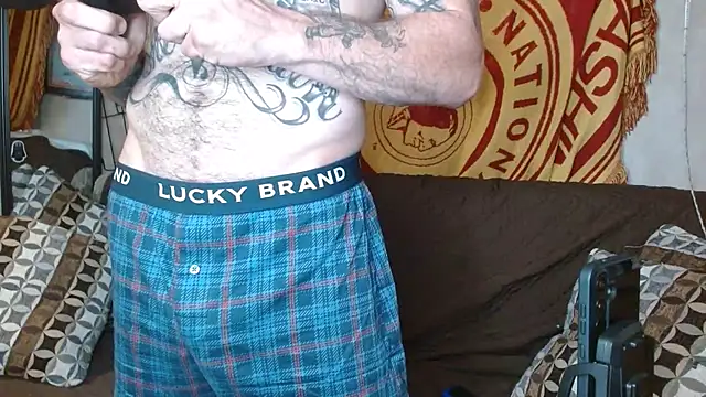 Snapshot of DADDY_KANE8--- chatting on February 15, 2025, 7:17 pm DADDY KANE8--- online show from February 15, 2025, 7:17 pm