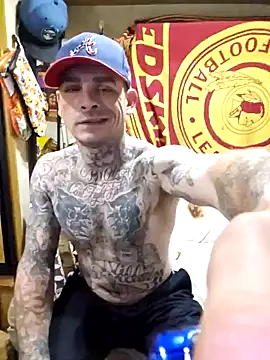 Snapshot of DADDY_KANE8--- chatting on February 13, 2025, 12:21 pm DADDY KANE8--- online show from February 13, 2025, 12:21 pm