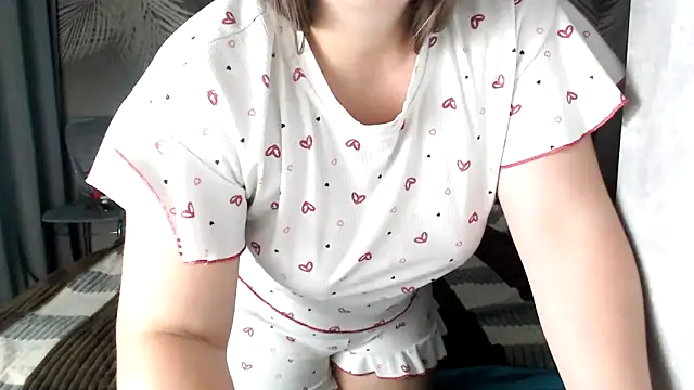 uliastar online show from September 10, 2025, 6:45 am