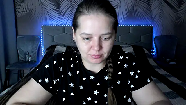 uliastar online show from October 27, 2025, 7:09 am