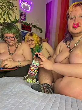 ivolustful online show from June 14, 2026, 5:19 am