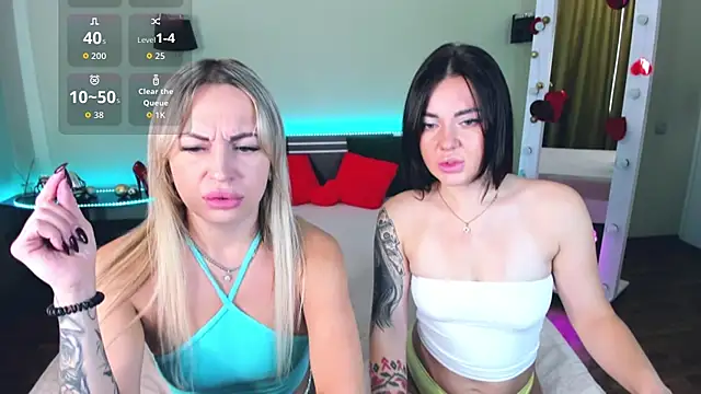 Snapshot of CrazyMilanka chatting on October 19, 2025, 8:17 am CrazyMilanka online show from October 19, 2025, 8:17 am