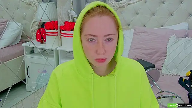 Snapshot of TinaBrook chatting on September 22, 2025, 3:23 am TinaBrook online show from September 22, 2025, 3:23 am