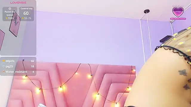 Snapshot of kinkylittlegirll chatting on February 26, 2026, 2:44 am kinkylittlegirll online show from February 26, 2026, 2:44 am