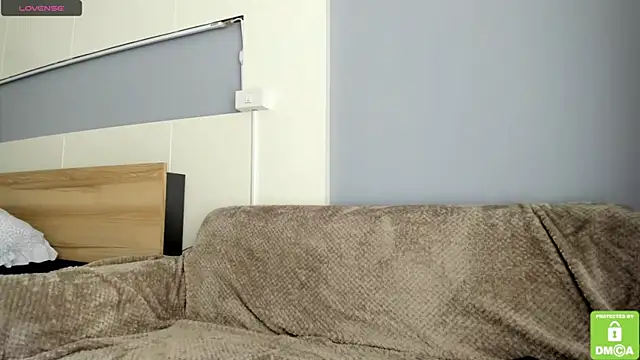 Snapshot of Kalisee_ chatting on February 23, 2025, 6:17 am Kalisee online show from February 23, 2025, 6:17 am