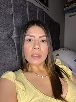 martina contreras online show from April 8, 2026, 4:03 am