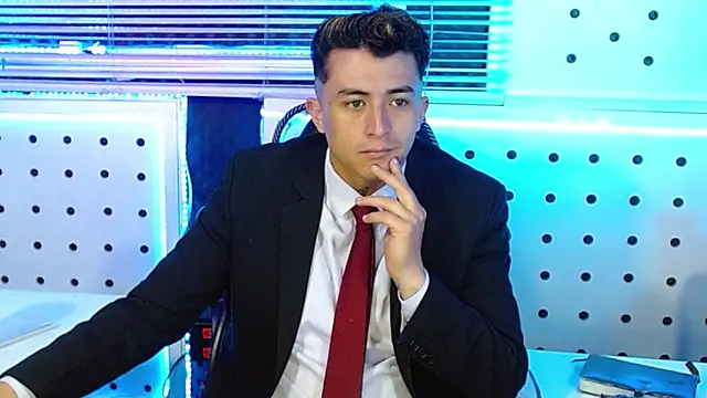 Snapshot of Darko0717 chatting on December 3, 2025, 1:32 pm Darko0717 online show from December 3, 2025, 1:32 pm