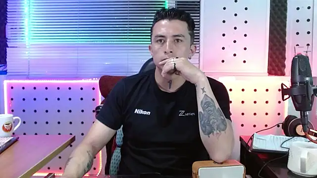 Darko0717 online show from May 31, 2026, 8:09 pm