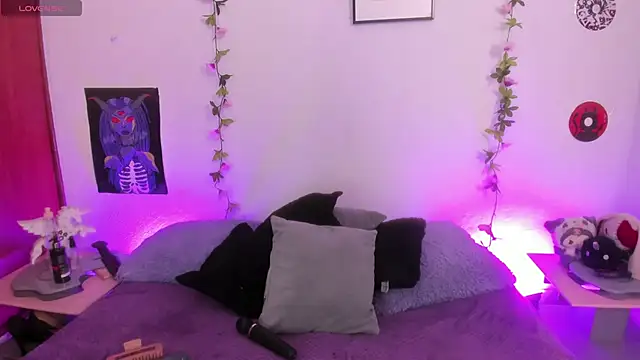 Snapshot of Cata_green chatting on November 27, 2025, 7:47 pm Cata green online show from November 27, 2025, 7:47 pm