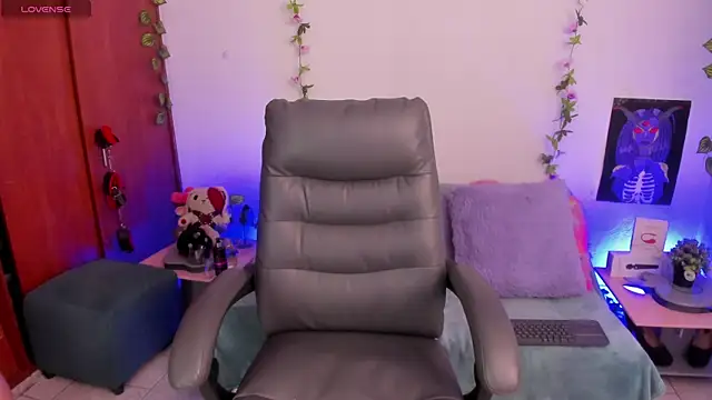 Snapshot of Cata_green chatting on September 26, 2025, 8:27 pm Cata green online show from September 26, 2025, 8:27 pm