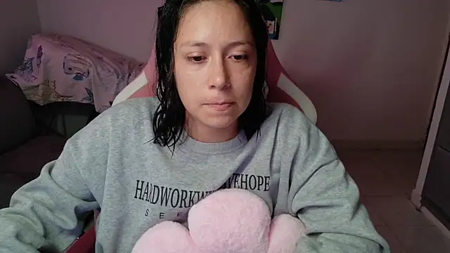 Snapshot of MommyMiaWs chatting on June 30, 2026, 7:47 pm MommyMiaWs online show from June 30, 2026, 7:47 pm