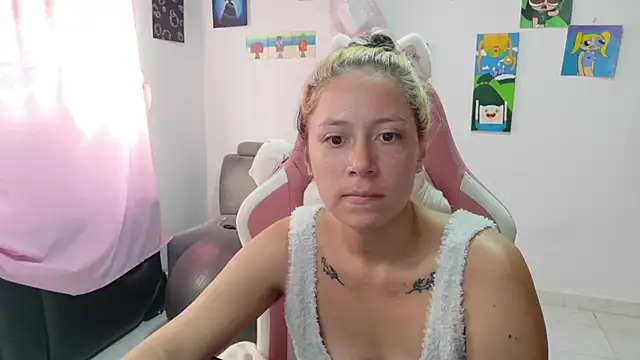 MommyMiaWs online show from March 19, 2026, 3:45 pm