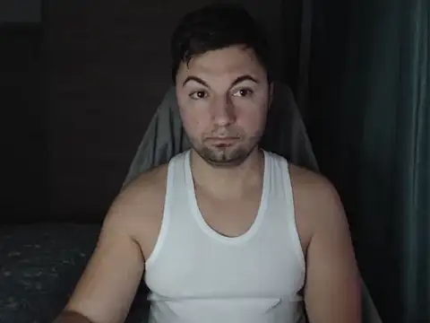 Snapshot of HankMalone chatting on December 4, 2025, 3:16 am HankMalone online show from December 4, 2025, 3:16 am