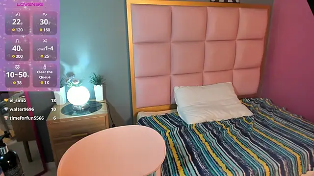 Snapshot of samanthaanderson_ chatting on February 12, 2025, 2:35 am samanthaanderson  online show from February 12, 2025, 2:35 am