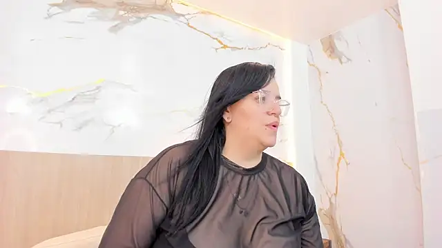 Snapshot of anette_cooper chatting on November 29, 2025, 12:00 am anette cooper online show from November 29, 2025, 12:00 am