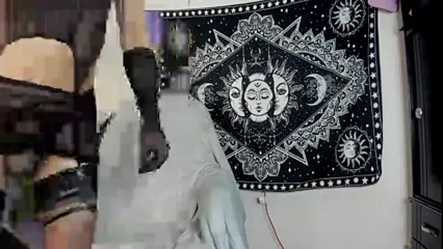 Camila rehabx online show from December 15, 2025, 7:36 am