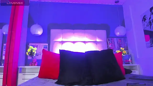 cinthya walker1 online show from February 12, 2026, 12:27 pm