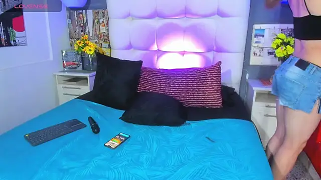 cinthya walker1 online show from March 31, 2026, 2:30 pm