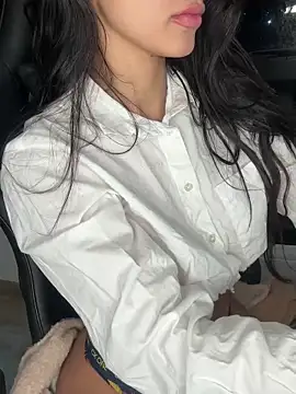 EvaMoet online show from February 3, 2025, 5:51 am