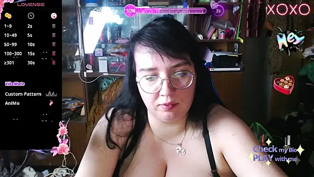 Snapshot of LeonaHarrison chatting on March 10, 2025, 5:11 am LeonaHarrison online show from March 10, 2025, 5:11 am