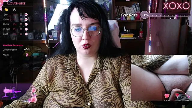 Snapshot of LeonaHarrison chatting on October 7, 2025, 4:13 am LeonaHarrison online show from October 7, 2025, 4:13 am