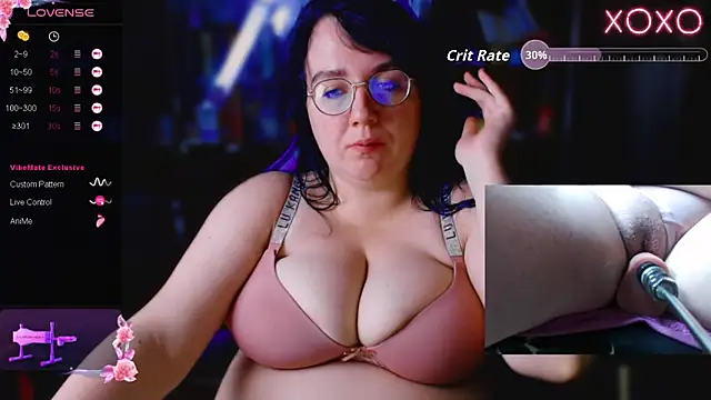 Snapshot of LeonaHarrison chatting on October 27, 2025, 11:44 am LeonaHarrison online show from October 27, 2025, 11:44 am