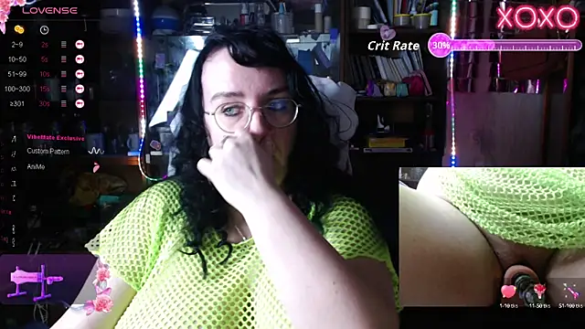 Snapshot of LeonaHarrison chatting on October 8, 2025, 2:24 am LeonaHarrison online show from October 8, 2025, 2:24 am