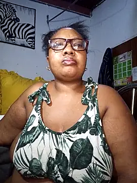 YELLOW BONE online show from March 28, 2026, 12:33 am