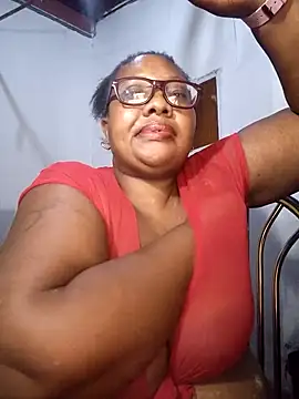 YELLOW BONE online show from January 31, 2026, 9:02 pm