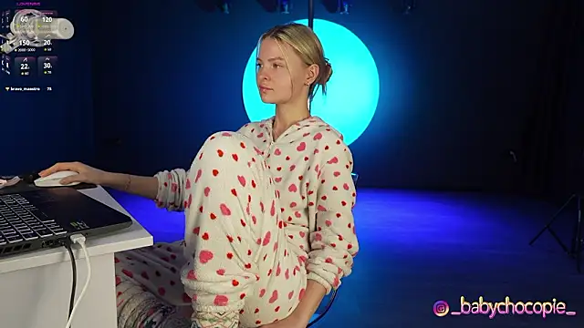 Masha 2002 online show from February 7, 2026, 10:07 pm