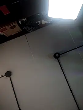 alicce moon  online show from March 16, 2026, 7:49 pm