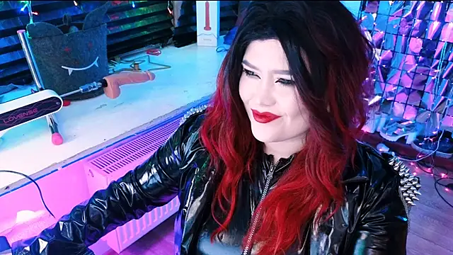 wickedxqueen online show from February 18, 2025, 9:53 pm