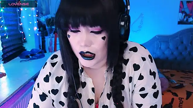 wickedxqueen online show from February 20, 2025, 5:44 am