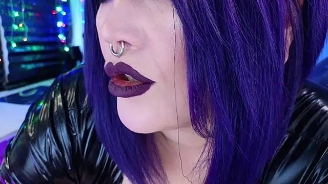 wickedxqueen online show from March 16, 2025, 5:36 am