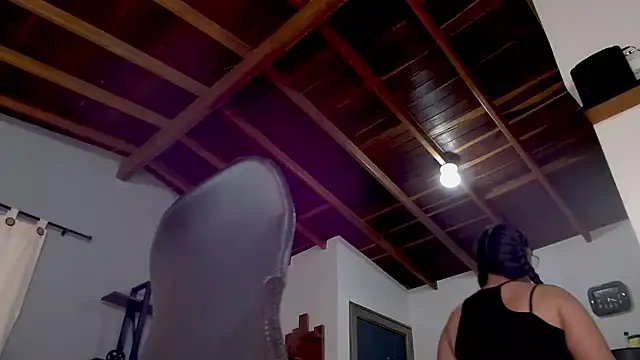 maela1 online show from September 27, 2025, 9:21 pm