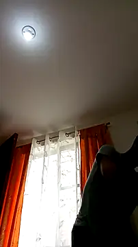 JohanyLatino online show from April 4, 2026, 3:40 pm