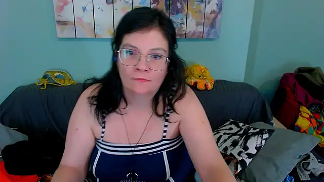 EverlyRays online show from April 10, 2026, 8:32 am