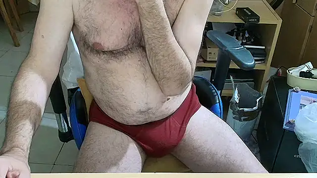 Snapshot of angelgarcia269 chatting on December 17, 2025, 12:04 am angelgarcia269 online show from December 17, 2025, 12:04 am