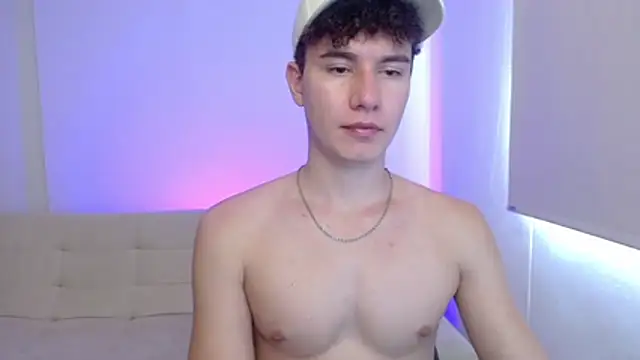 Snapshot of adrian_morelly chatting on May 31, 2026, 8:20 pm adrian morelly online show from May 31, 2026, 8:20 pm