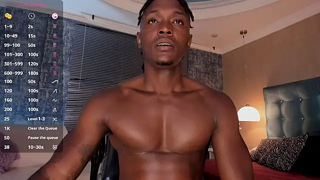 Snapshot of DannSmmith chatting on October 5, 2025, 5:09 am DannSmmith online show from October 5, 2025, 5:09 am