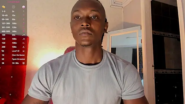 Snapshot of DannSmmith chatting on September 19, 2025, 4:27 am DannSmmith online show from September 19, 2025, 4:27 am