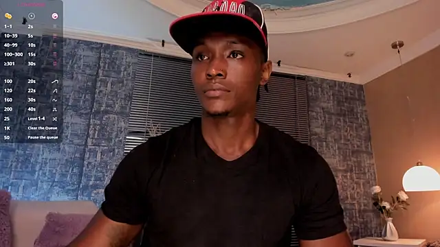 Snapshot of DannSmmith chatting on October 12, 2025, 5:20 am DannSmmith online show from October 12, 2025, 5:20 am