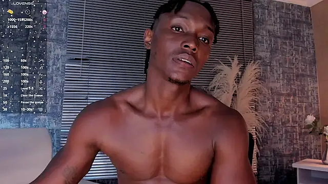 Snapshot of DannSmmith chatting on October 1, 2025, 5:12 am DannSmmith online show from October 1, 2025, 5:12 am